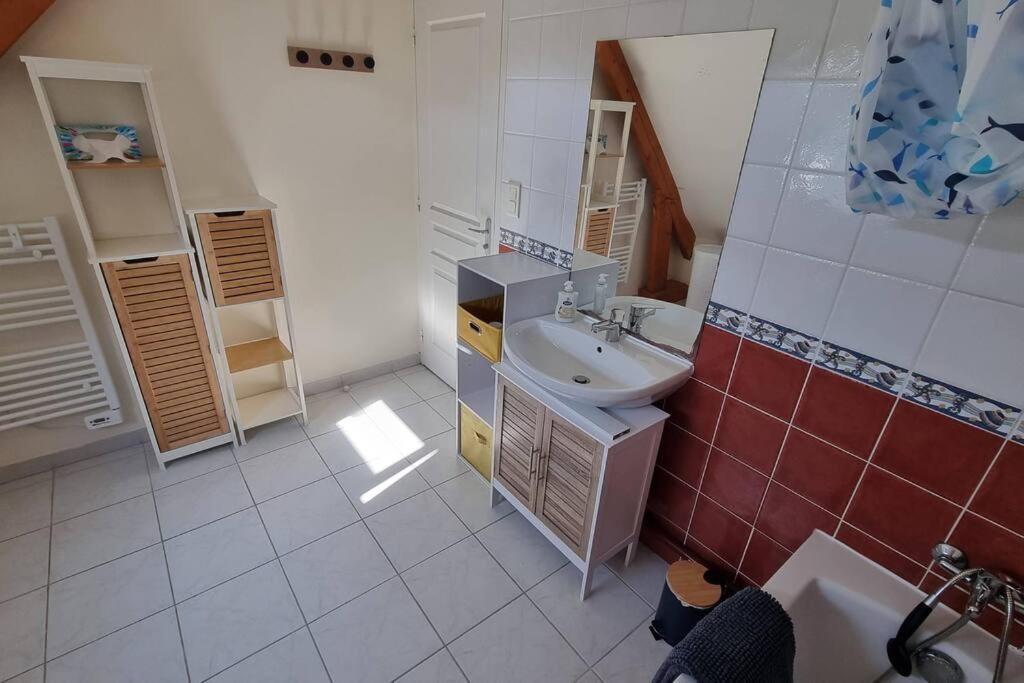 Maison De Famille Situee A Saint-Molf. Buitenkant foto