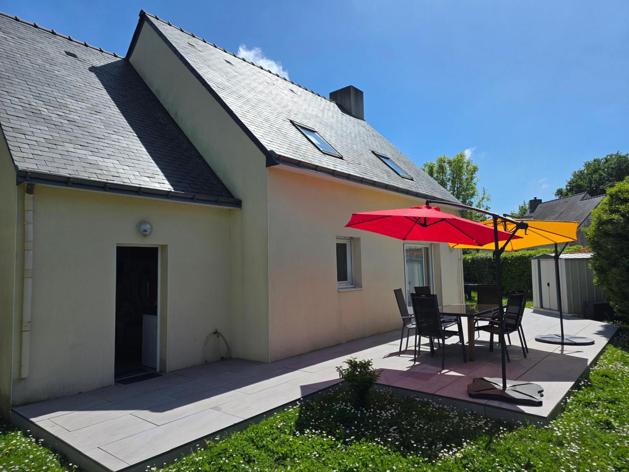 Maison De Famille Situee A Saint-Molf. Buitenkant foto